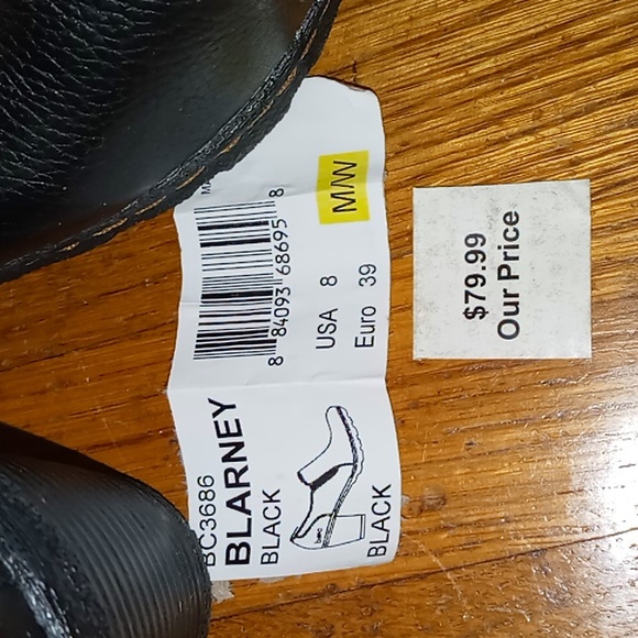 B.O.C. Born Concept Black Leather Ankle Booties - Picture 5 of 5